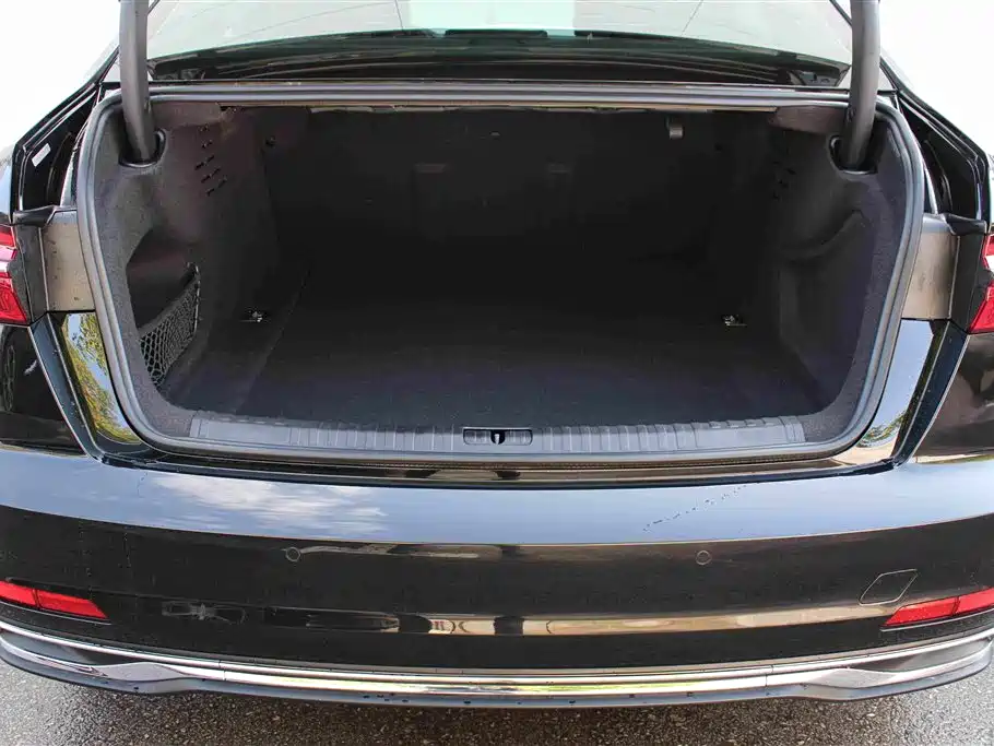 Audi A6L — миниатюра 16