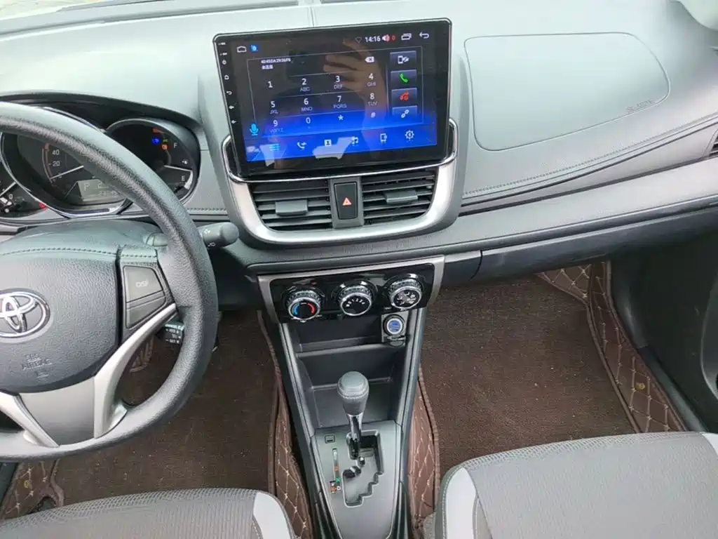 Toyota Yaris L — миниатюра 13