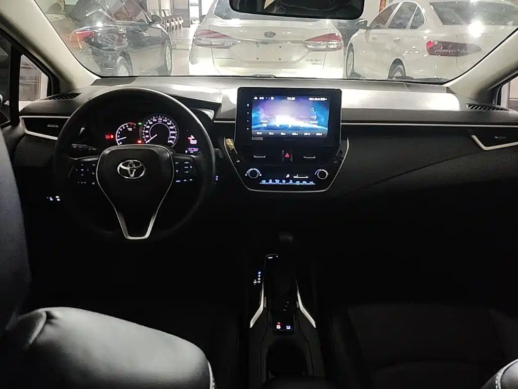 Toyota Corolla — миниатюра 10