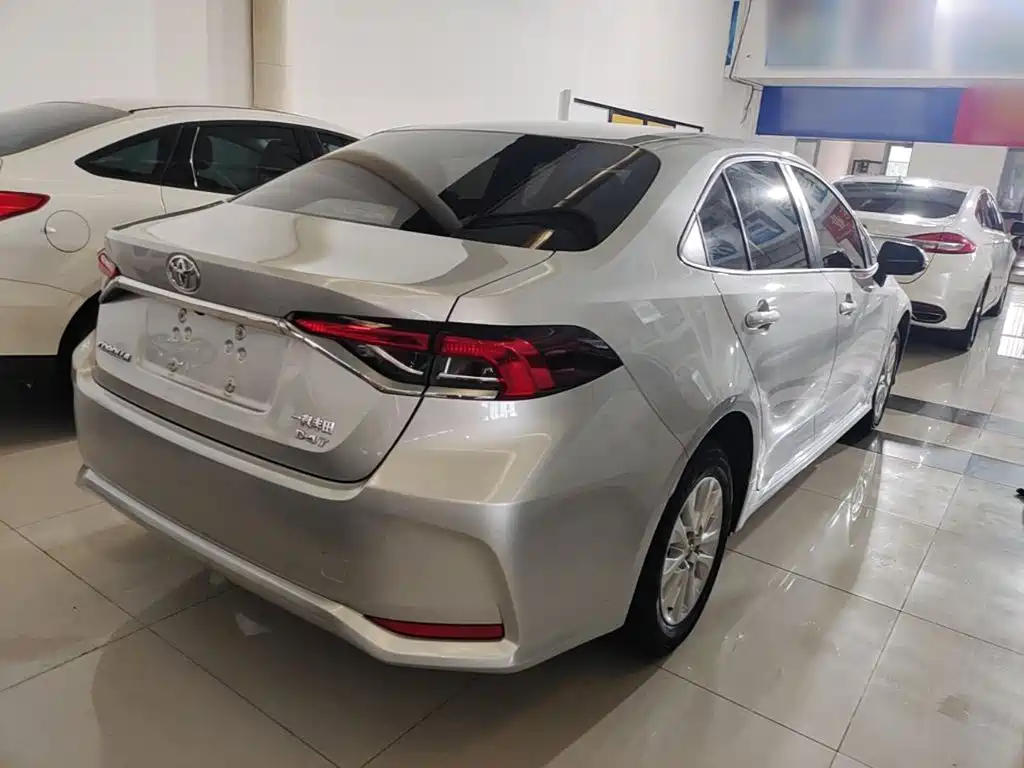 Toyota Corolla — миниатюра 7