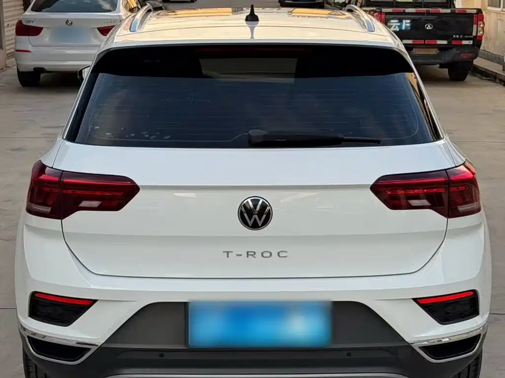 Volkswagen T-Roc — миниатюра 12