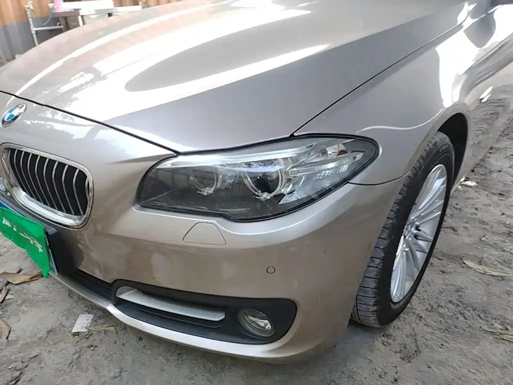 BMW 5 Series — миниатюра 24