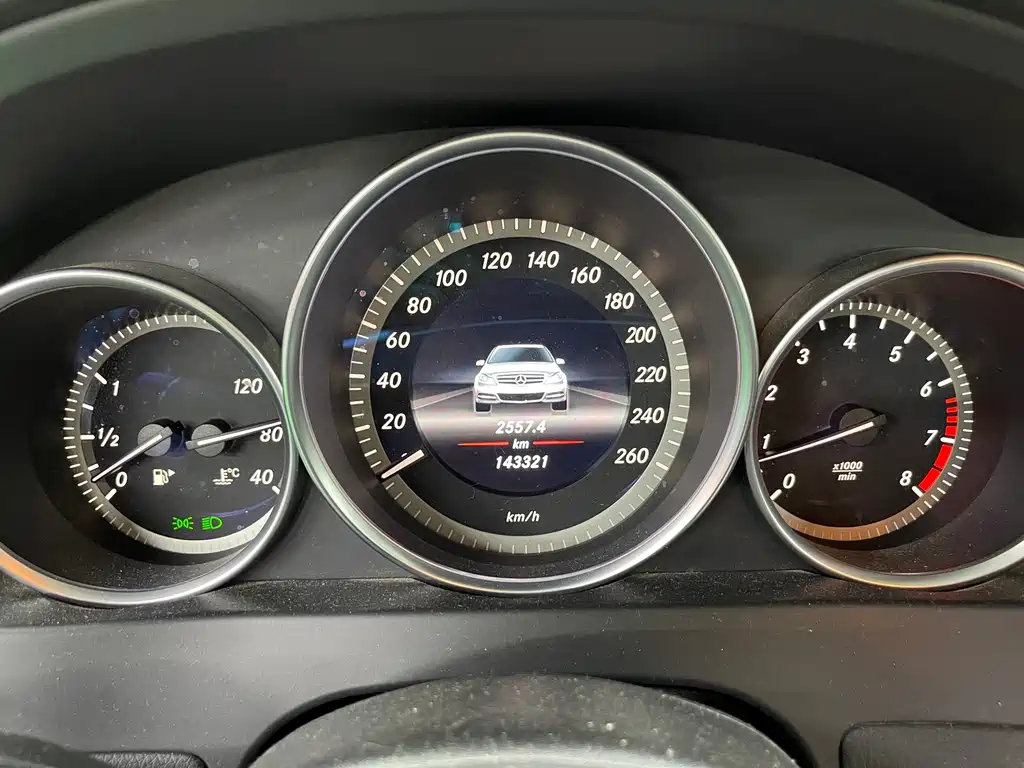 Mercedes-Benz C-Class — миниатюра 13