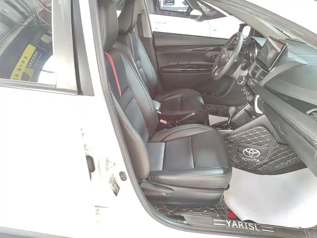 Toyota Yaris L — миниатюра 25