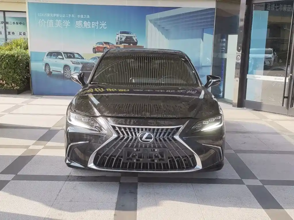 Lexus ES — миниатюра 2