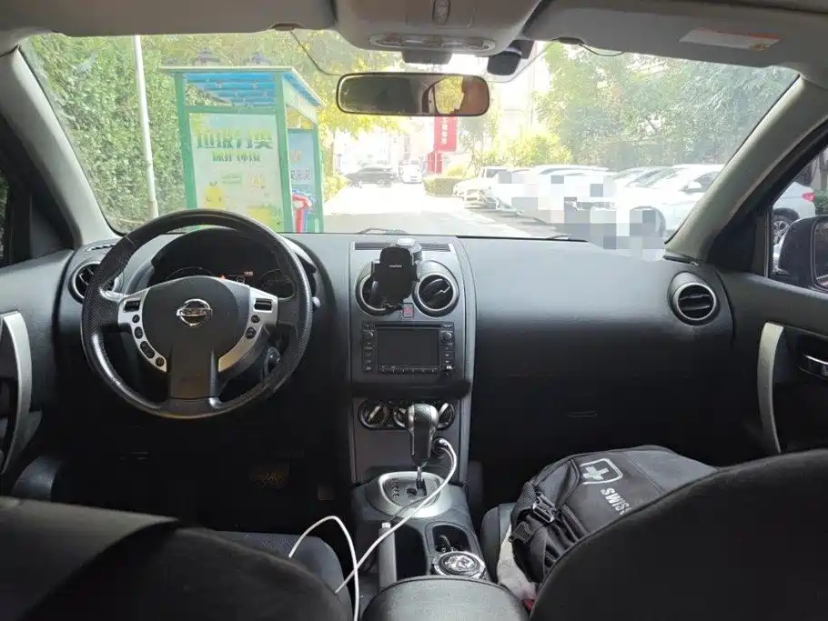 Nissan Qashqai — миниатюра 13