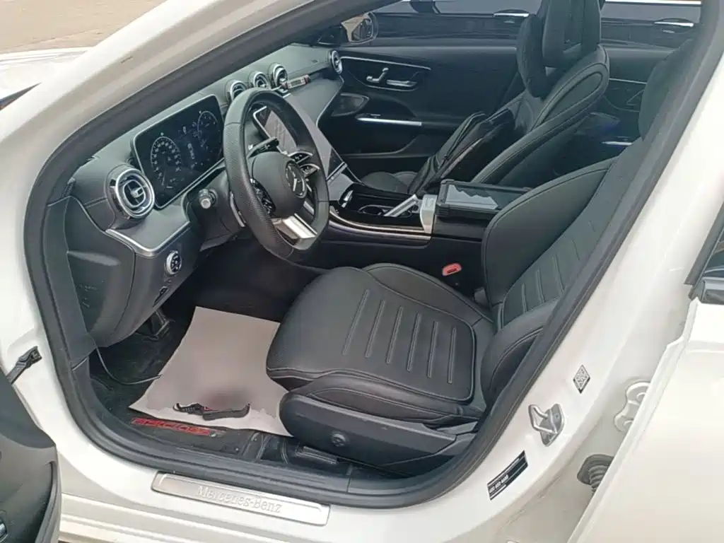 Mercedes-Benz C-Class — миниатюра 15