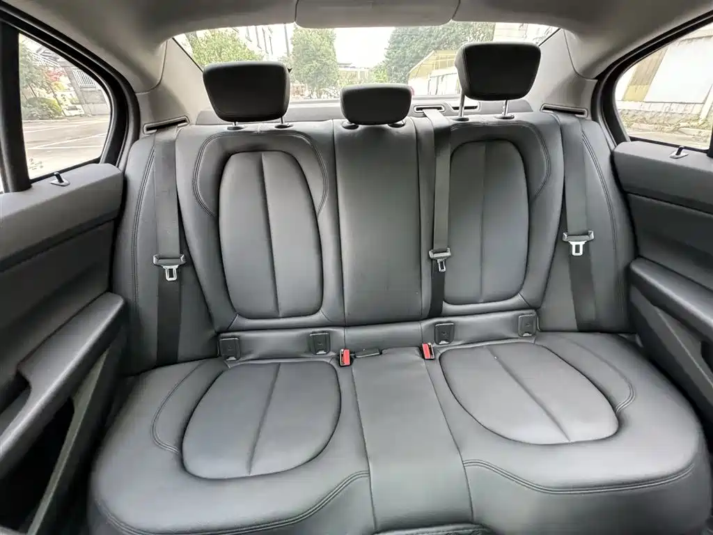 BMW 1 Series — миниатюра 20