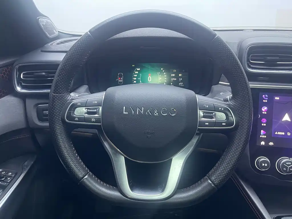 Lynk & Co 03 — миниатюра 16