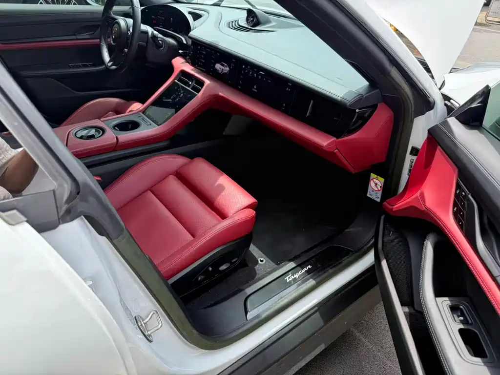 Porsche Taycan 2022 Taycan