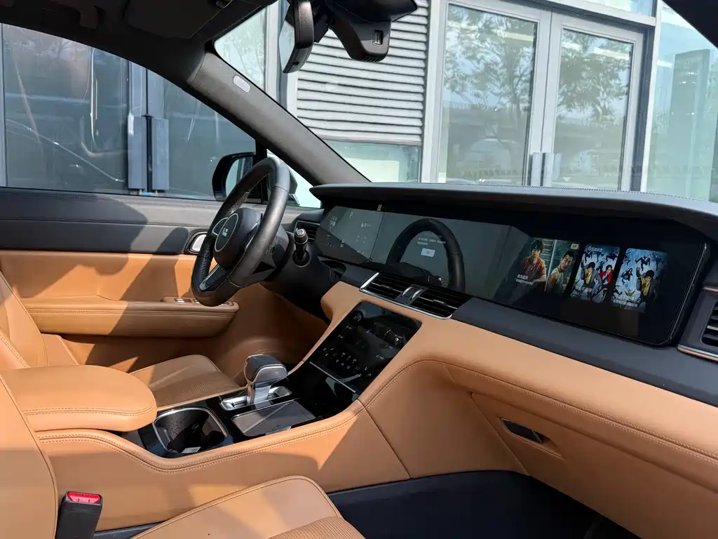 Li Auto Li ONE — миниатюра 20