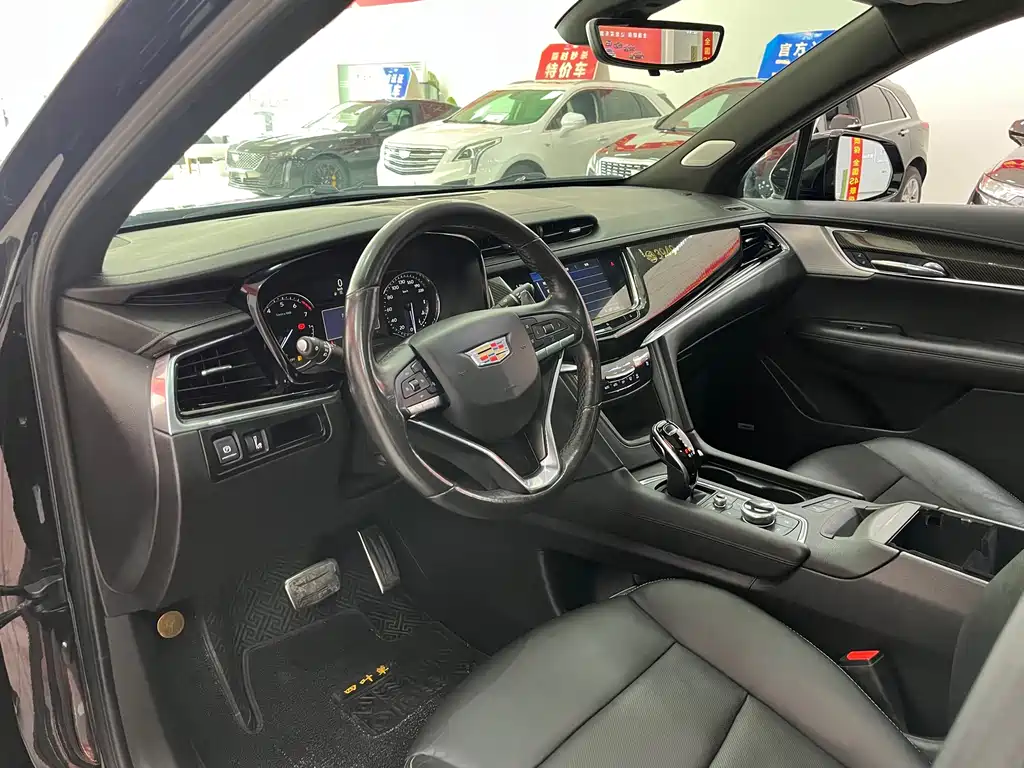 Cadillac XT6 — миниатюра 5