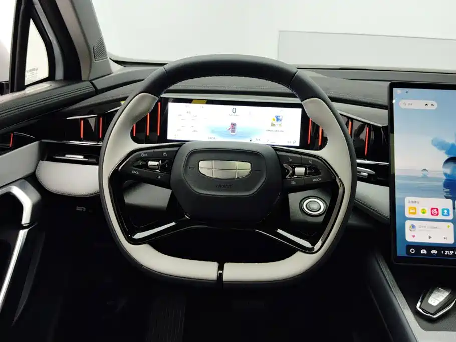 Geely Atlas L 2024 — фото 15