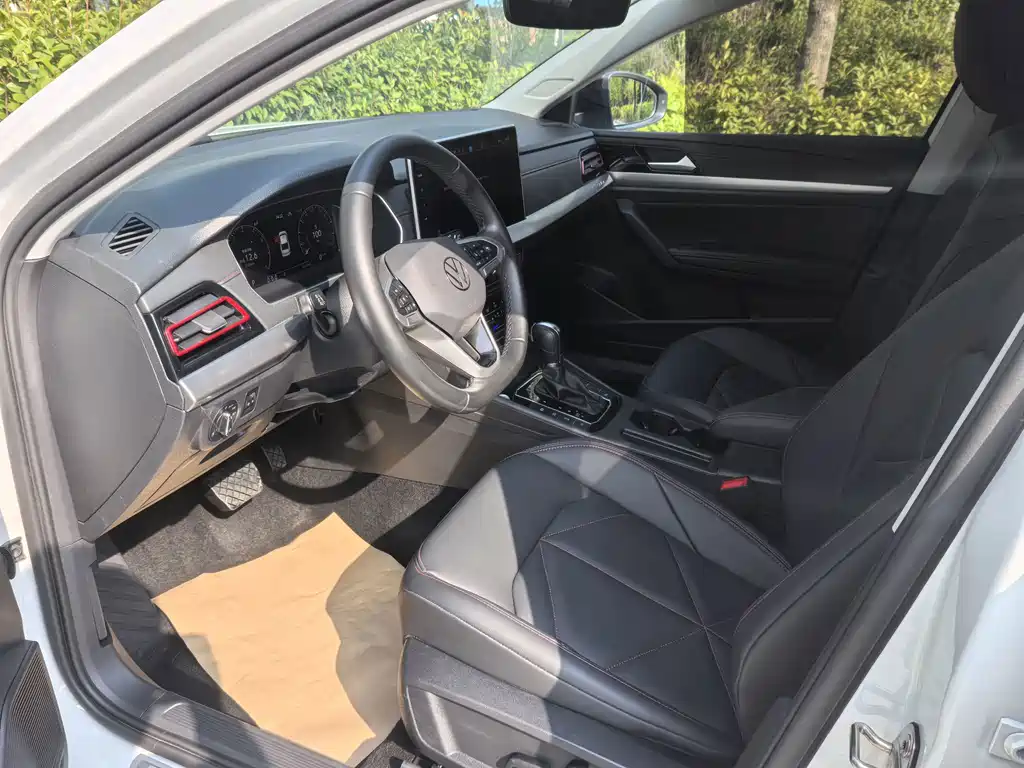 Volkswagen Lavida — миниатюра 4
