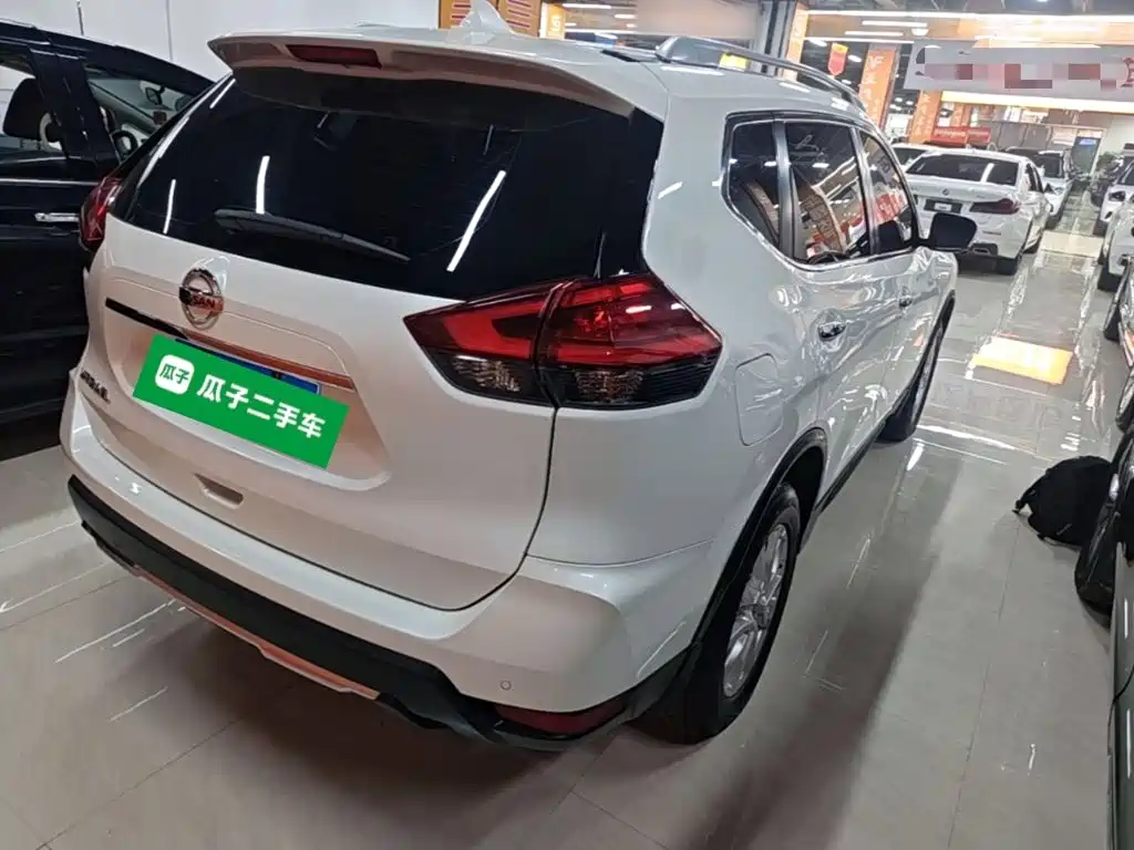 Nissan X-Trail — миниатюра 7