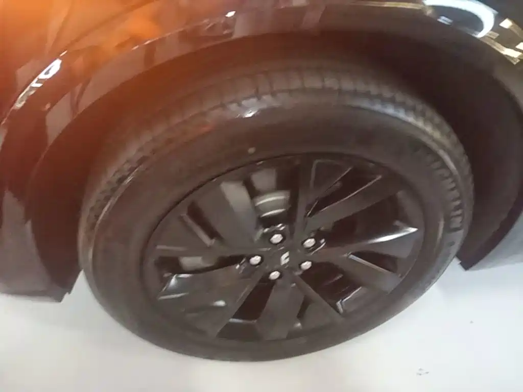 Li Auto Li L8 — миниатюра 23