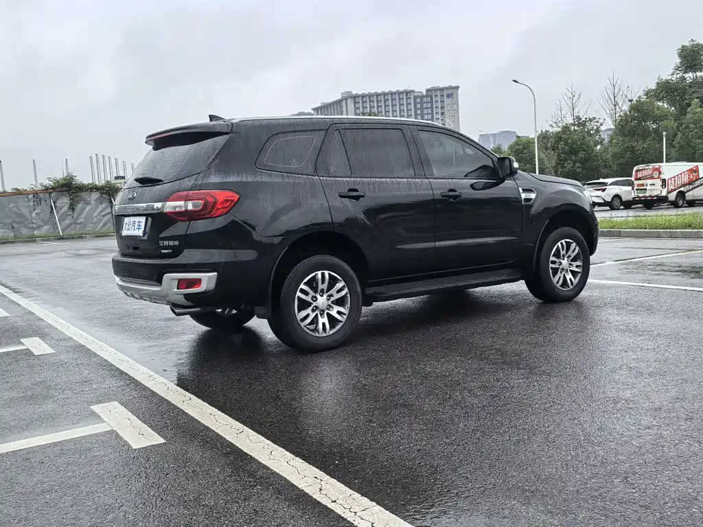 Ford Everest — миниатюра 15
