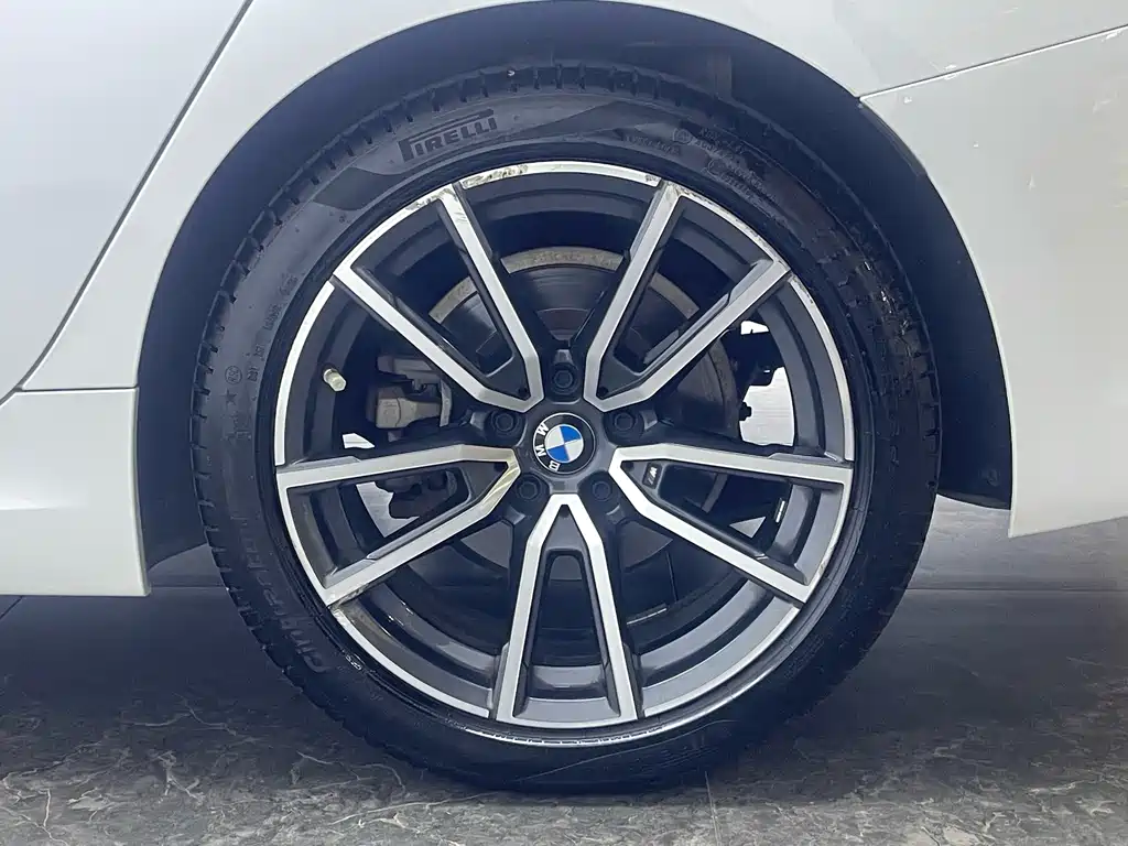 BMW 3 Series — миниатюра 8