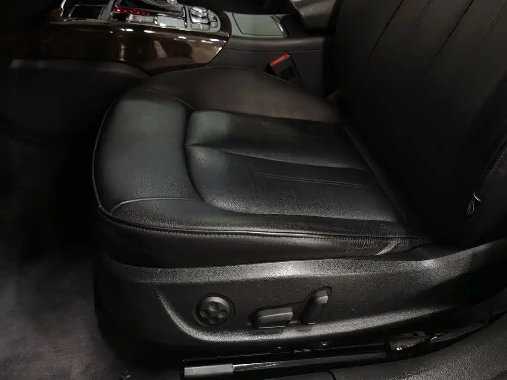 Audi A6L — миниатюра 20