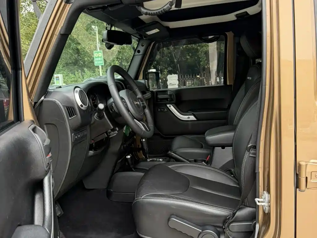 Jeep Wrangler — миниатюра 15