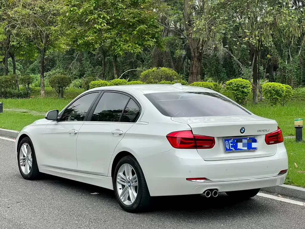 BMW 3 Series — миниатюра 5