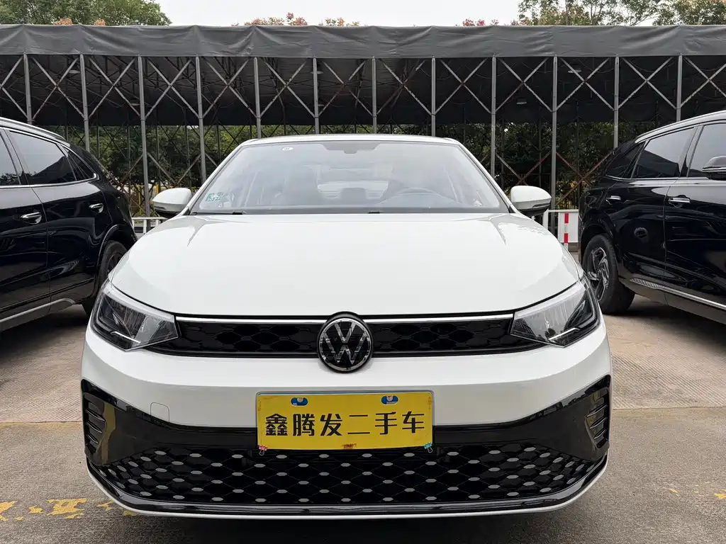 Volkswagen Lavida — миниатюра 2