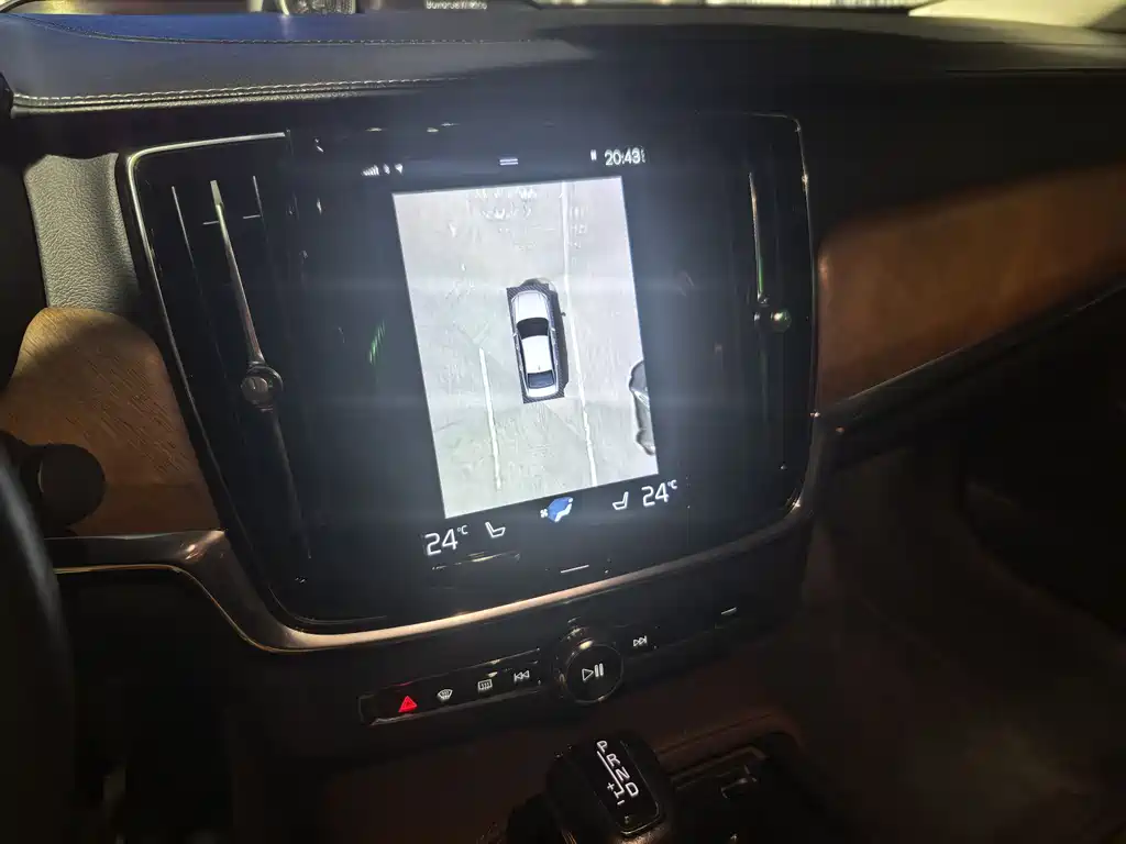 Volvo S90 2019 T5
