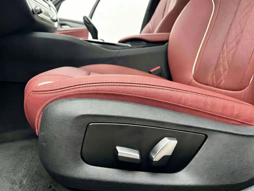BMW 5 Series — миниатюра 10