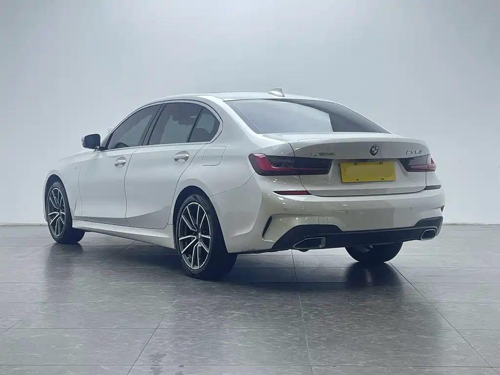 BMW 3 Series — миниатюра 21