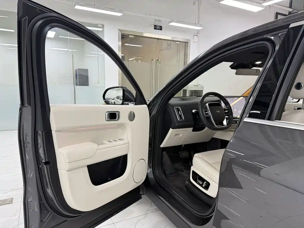 Li Auto Li L8 — миниатюра 8