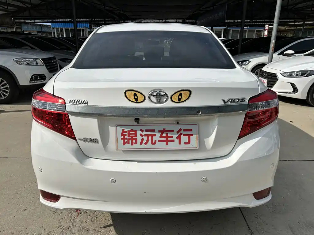 Toyota Vios — миниатюра 8