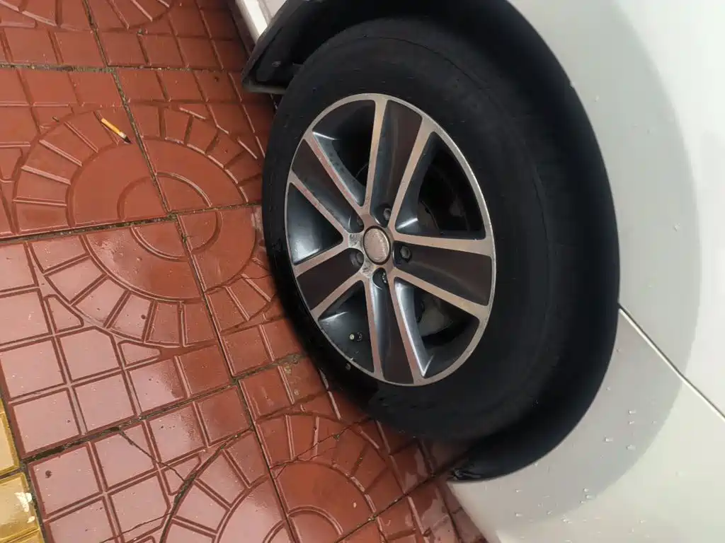 Volkswagen Polo — миниатюра 8
