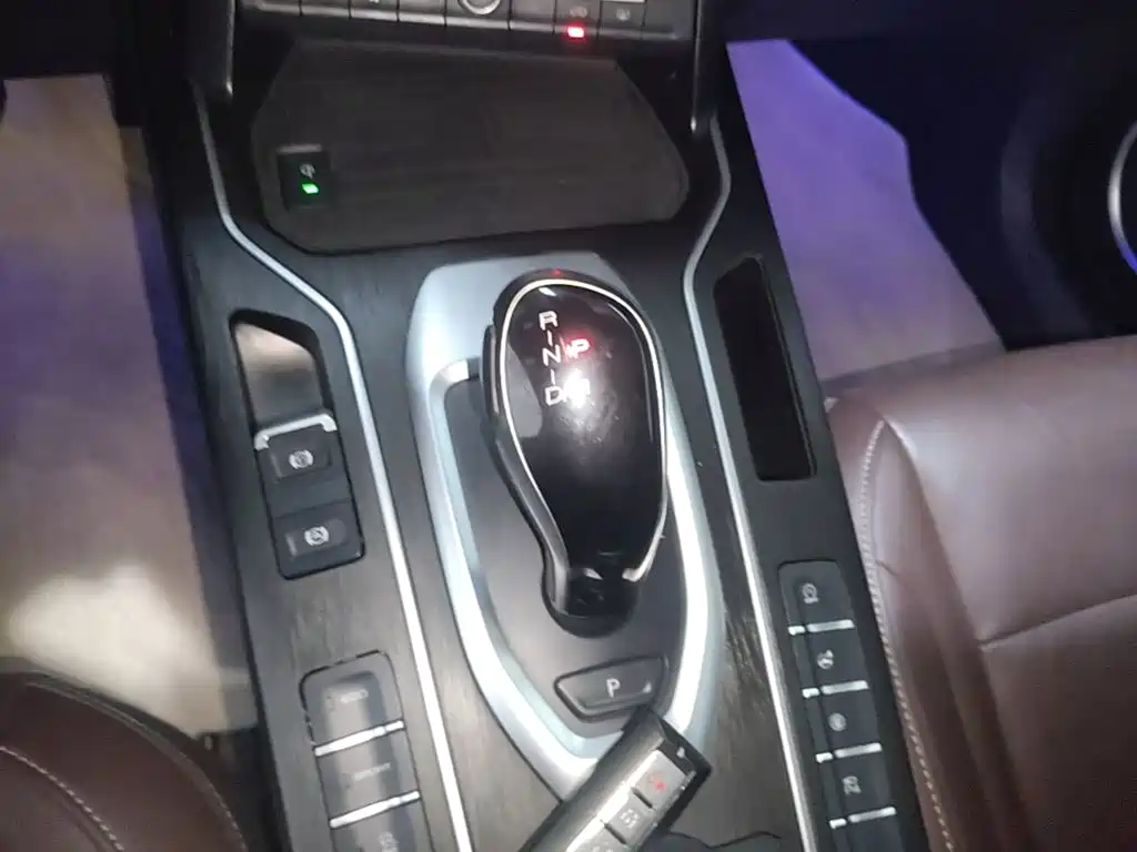 Wey Wey VV6 — миниатюра 14