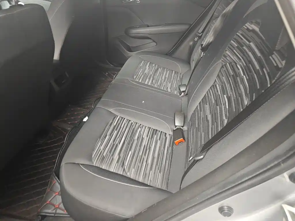 Chevrolet Monza — миниатюра 15