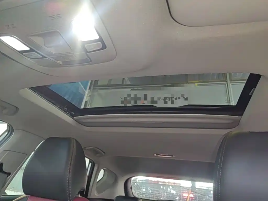 Geely Binyue — миниатюра 18