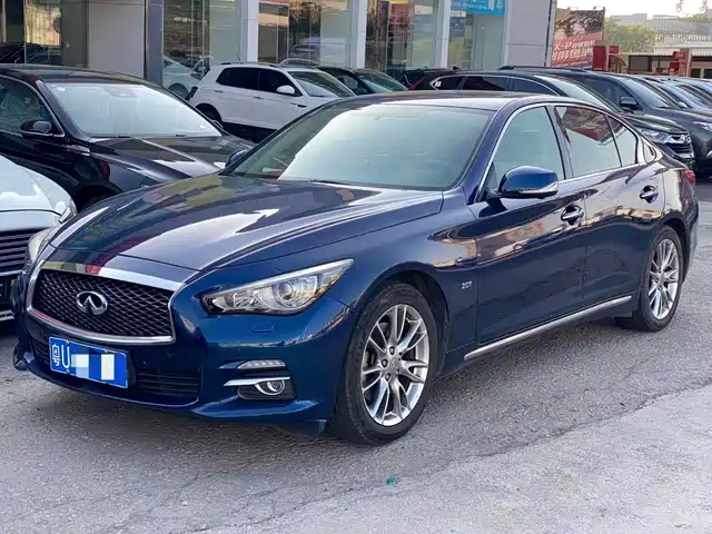 INFINITI Q50L