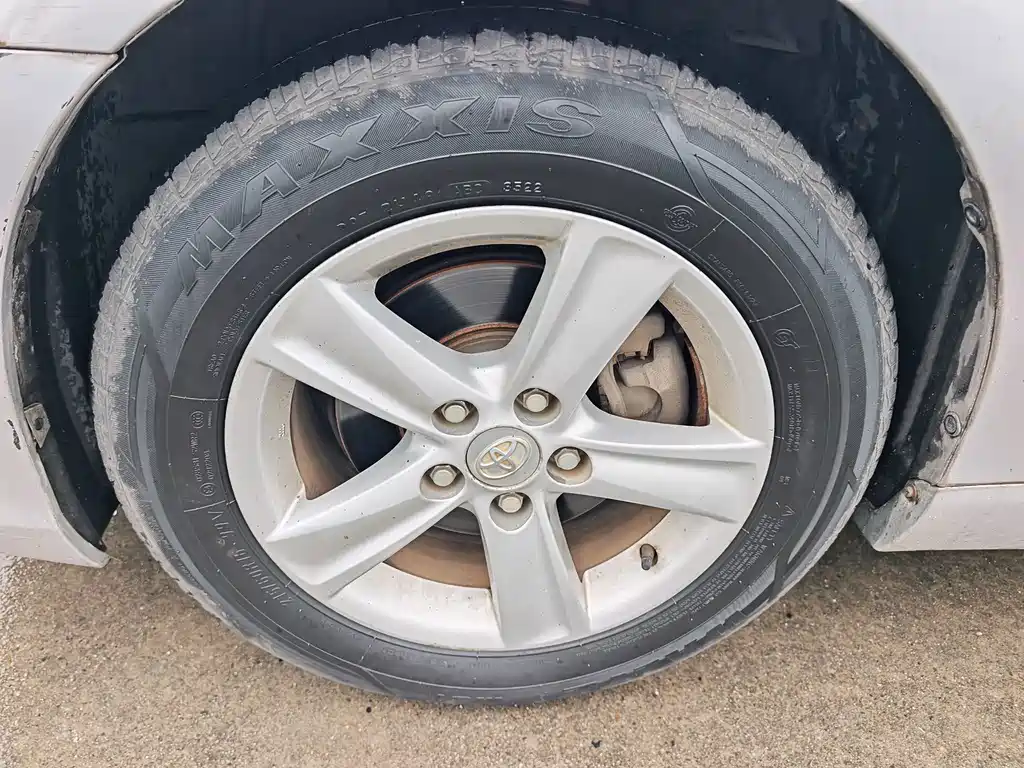 Toyota Reiz — миниатюра 8