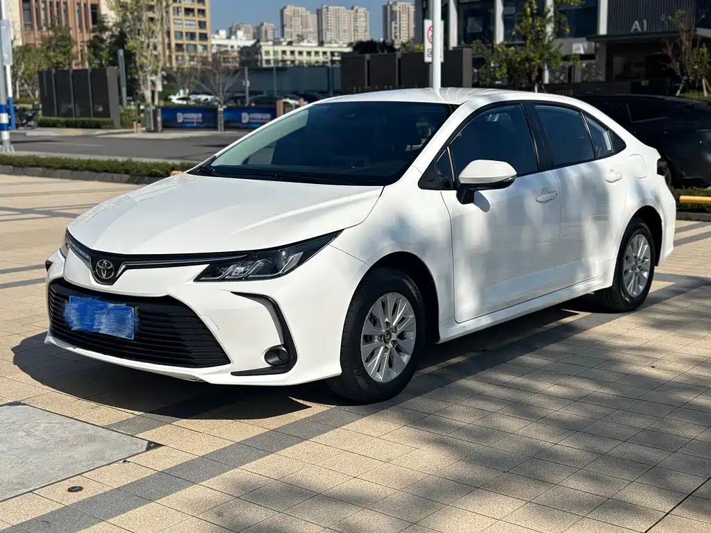 TOYOTA COROLLA