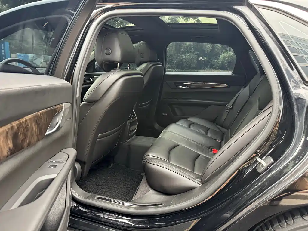 Cadillac CT6 — миниатюра 10