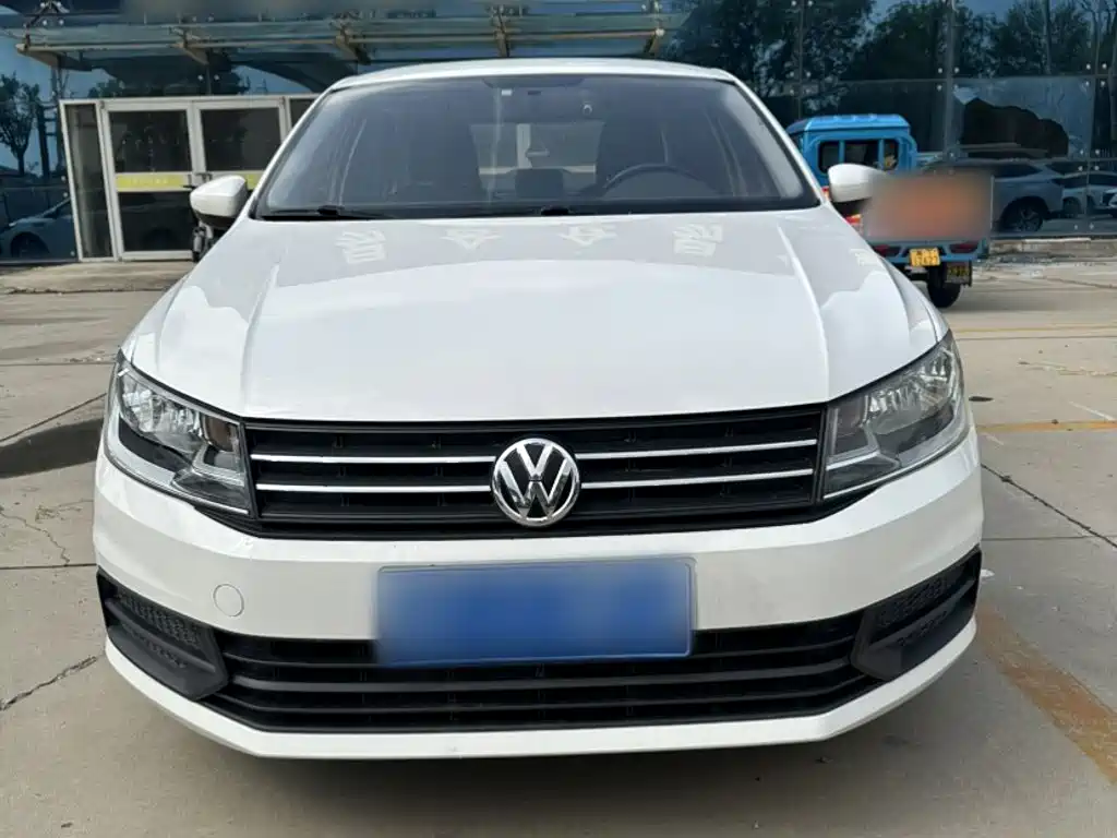 Volkswagen Santana — миниатюра 12