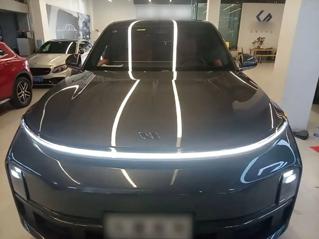 Li Auto Li L8 — миниатюра 3