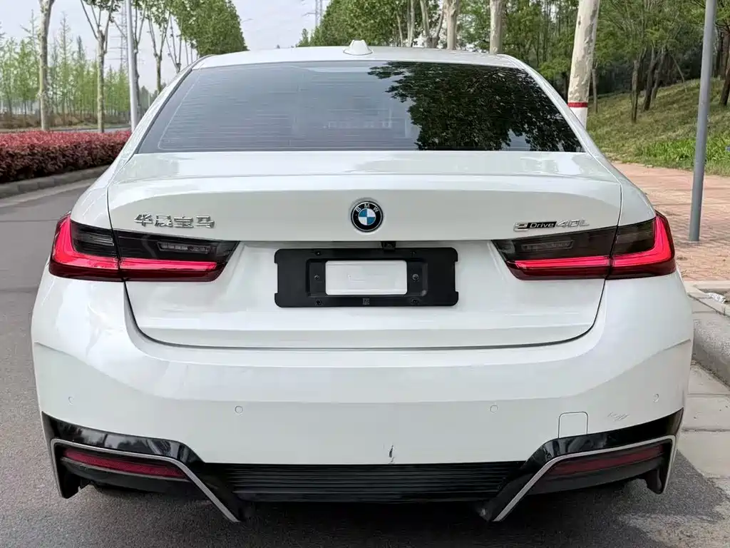 BMW i3 2022 eDrive 35 L