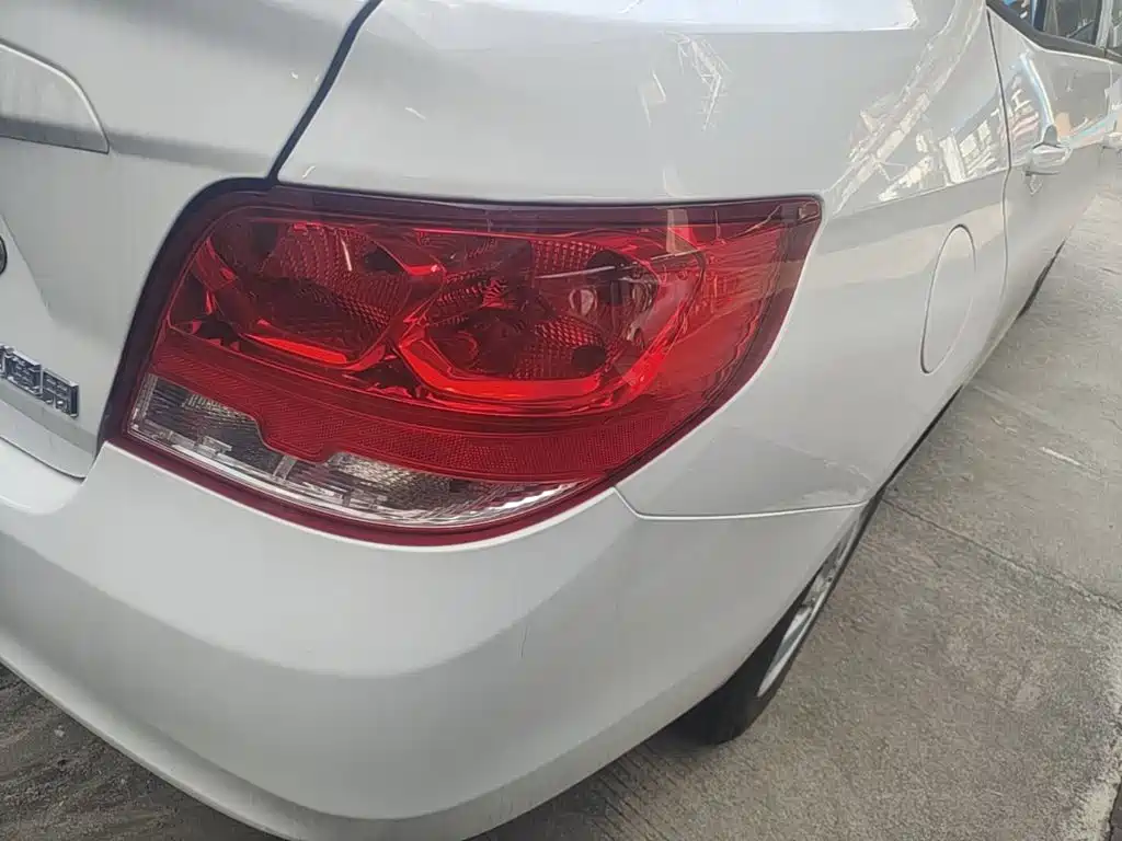Chevrolet Sail — миниатюра 8
