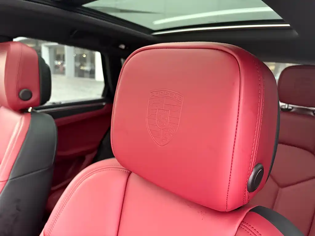 Porsche Macan — миниатюра 16