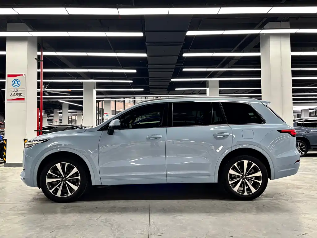 Li Auto Li ONE — миниатюра 17