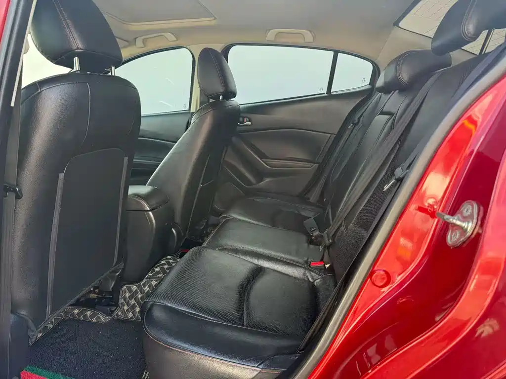 Mazda 3 Axela — миниатюра 8