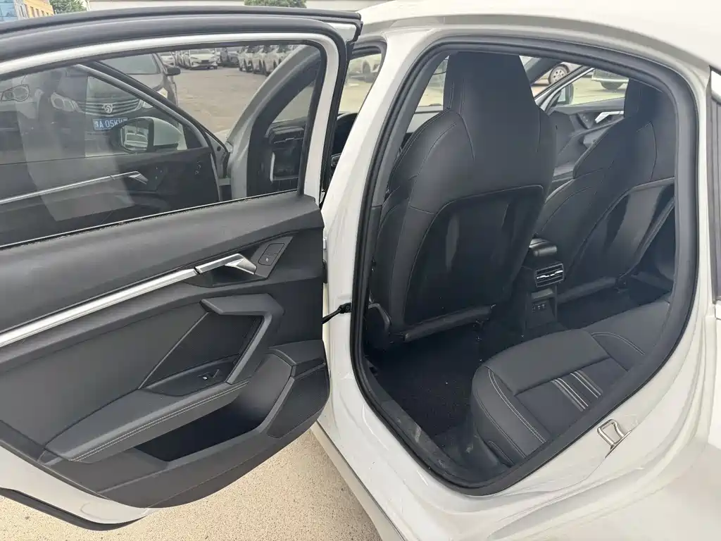 Audi A3 2024 A3L Limousine 35 TFSI Fashion Sport