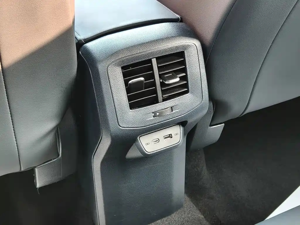 Volkswagen Tharu — миниатюра 14
