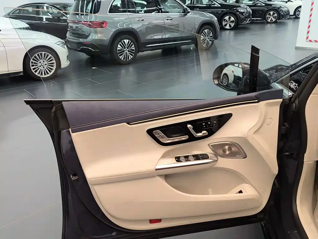 Mercedes-Benz EQE — миниатюра 9