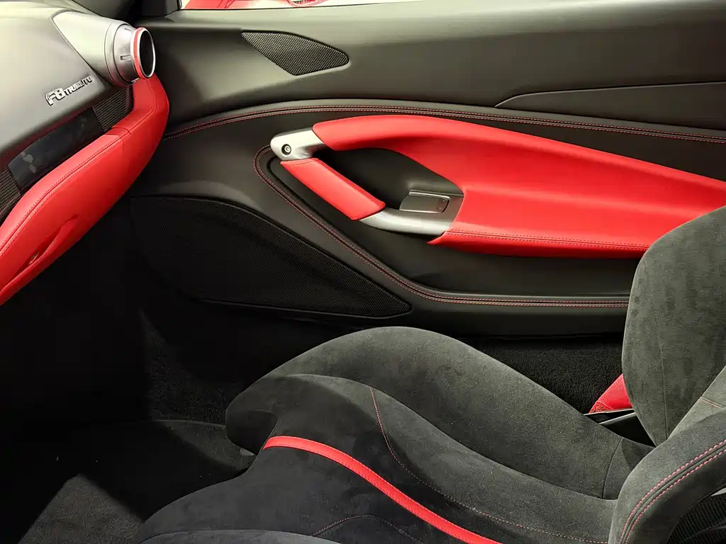 Ferrari F8 — миниатюра 14